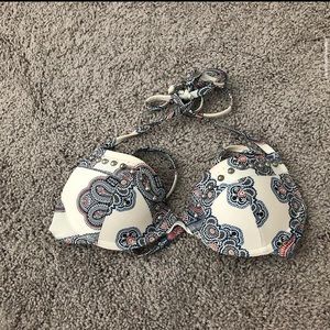 the cutest bikini top